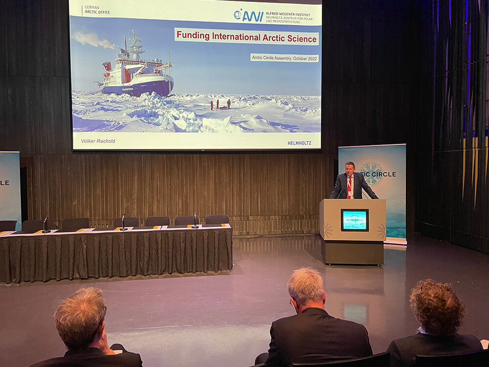 Volker Rachold and panel discussion